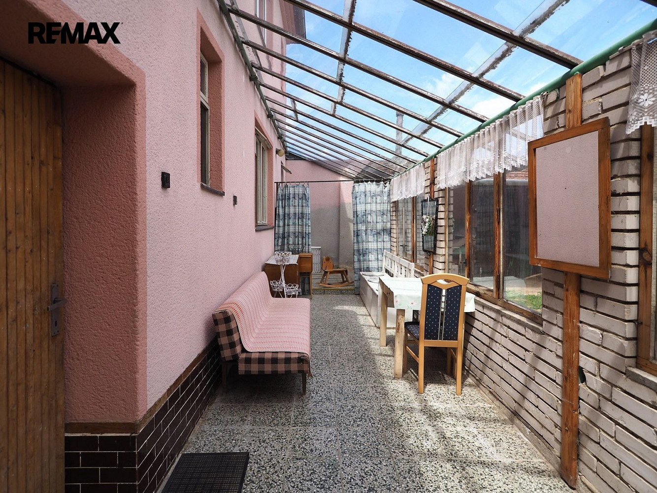 Pronájem domu 197 m² s pozemkem 1 010 m² – fotografie 4