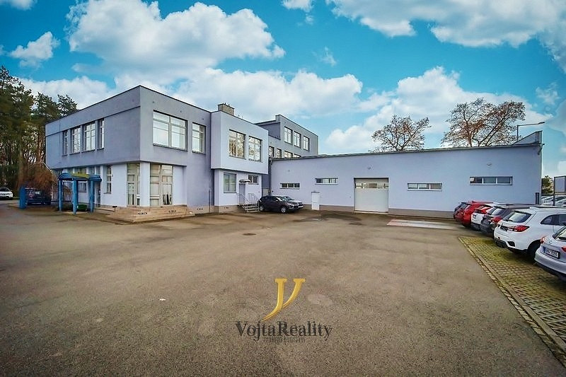 Pronájem komerčního objektu (jiného typu) 13 m² – fotografie 2