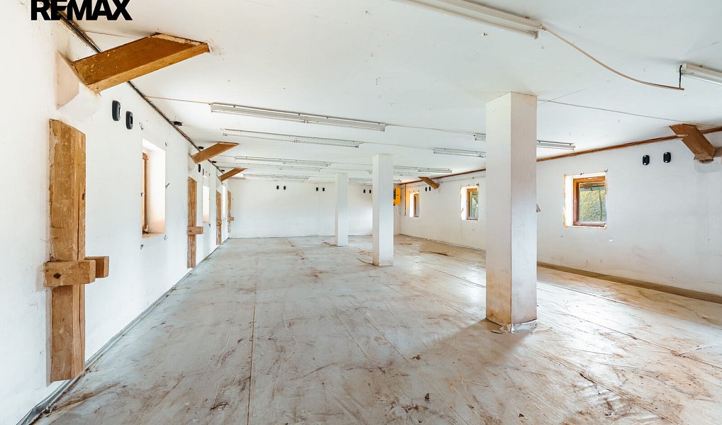 Prodej skladovacích prostor 537 m², Syrovátka – náhled fotky 12