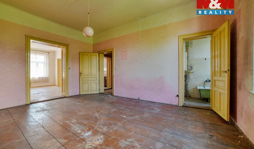 Prodej bytu 2+1 79 m², Cheb – náhled fotky 2