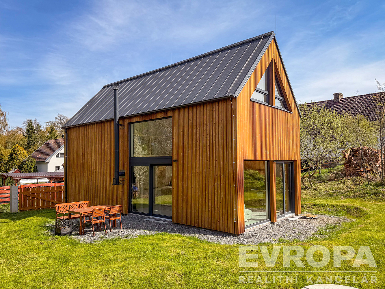 Prodej domu 100 m² s pozemkem 607 m² — photo 3