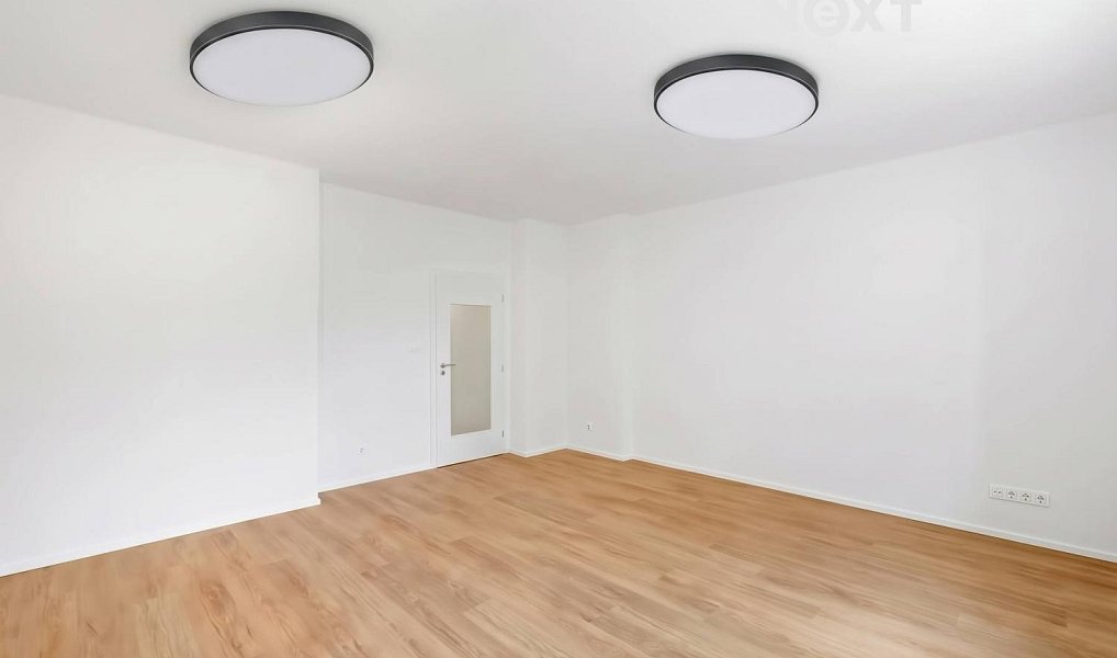 Prodej bytu 1+kk 33 m², Praha – náhled fotky 3