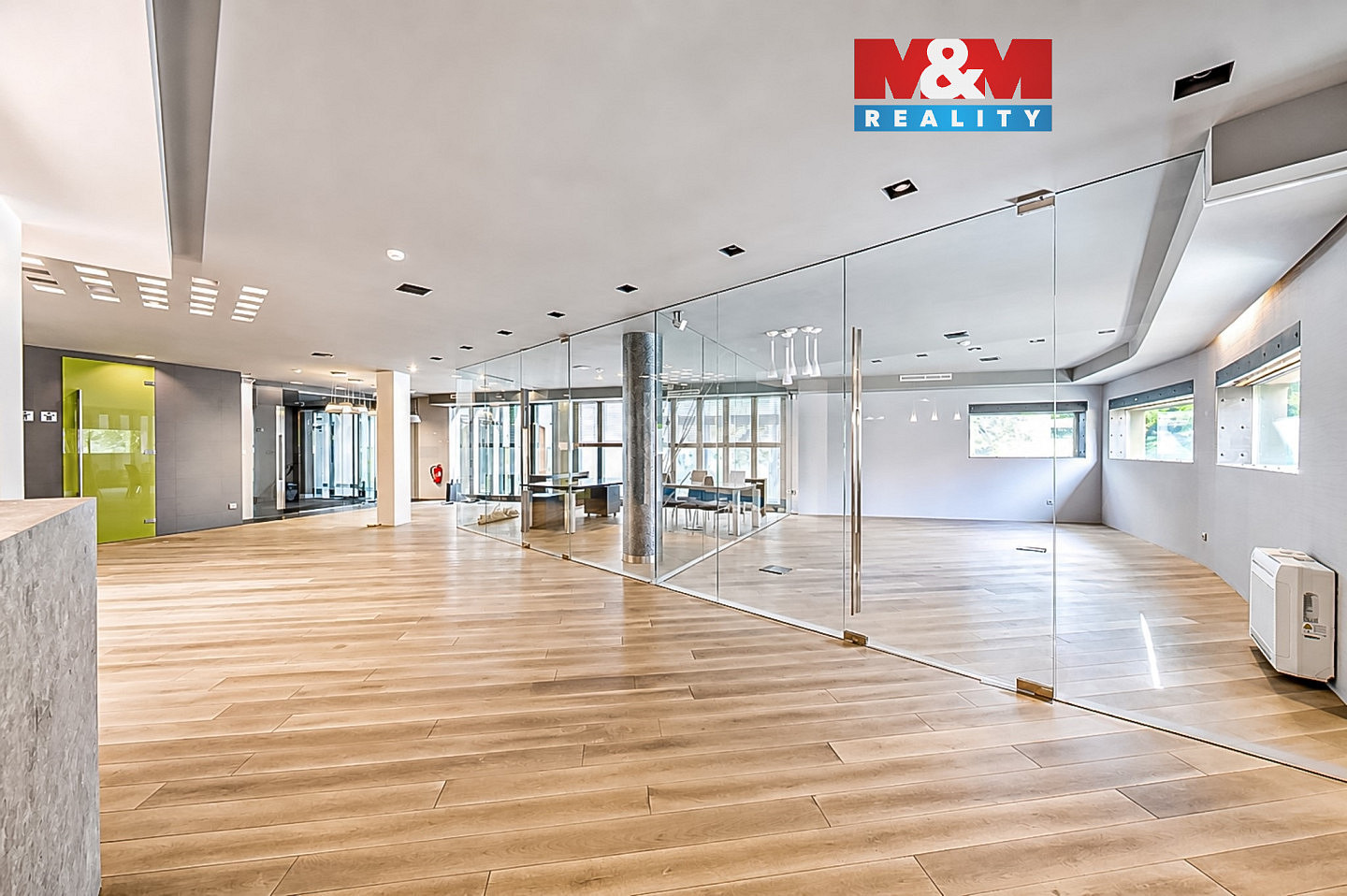 Pronájem kanceláře 649 m²