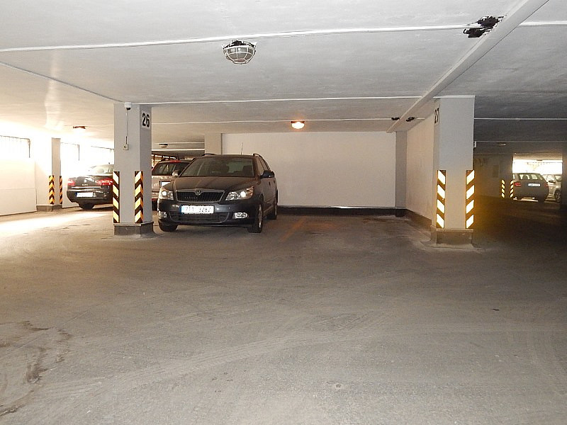 Pronájem garážového boxu Ostrava centrum – fotografie 2
