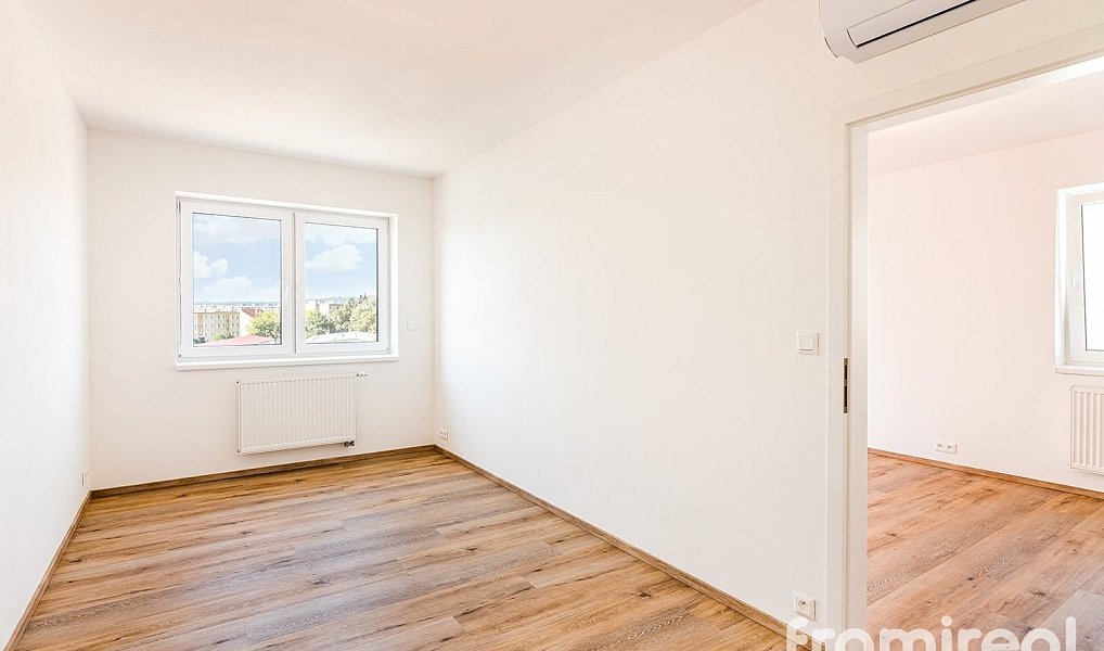 Pronájem bytu 2+kk 46 m², Brno – náhled fotky 12