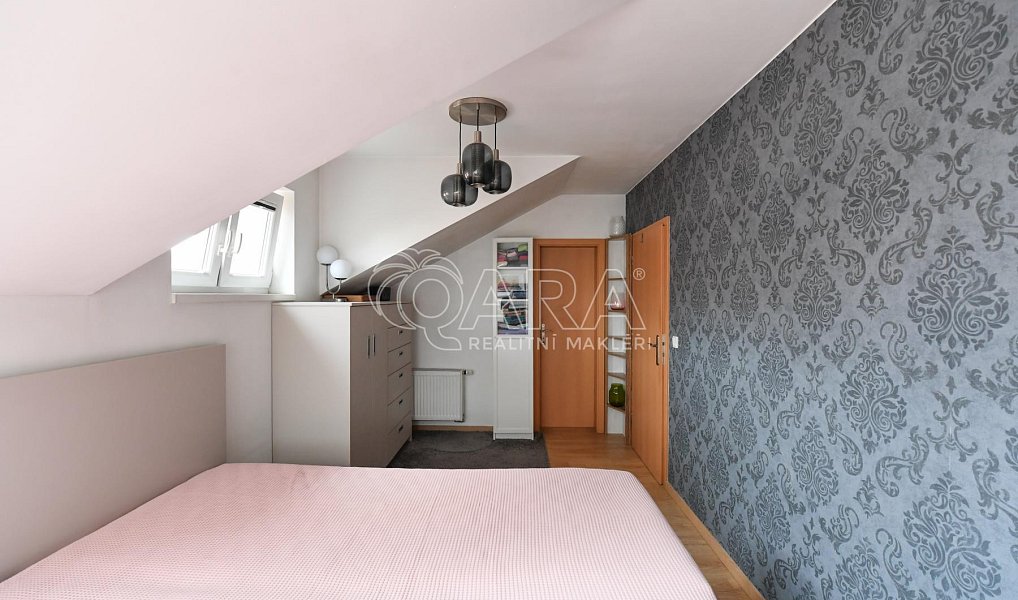 Prodej bytu 3+kk 77 m², Nupaky – náhled fotky 16