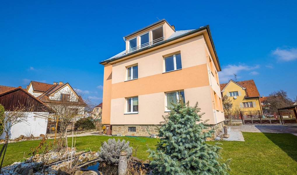 Prodej domu 216 m² s pozemkem 1 311 m², Bechyně – fotka 1 z 34
