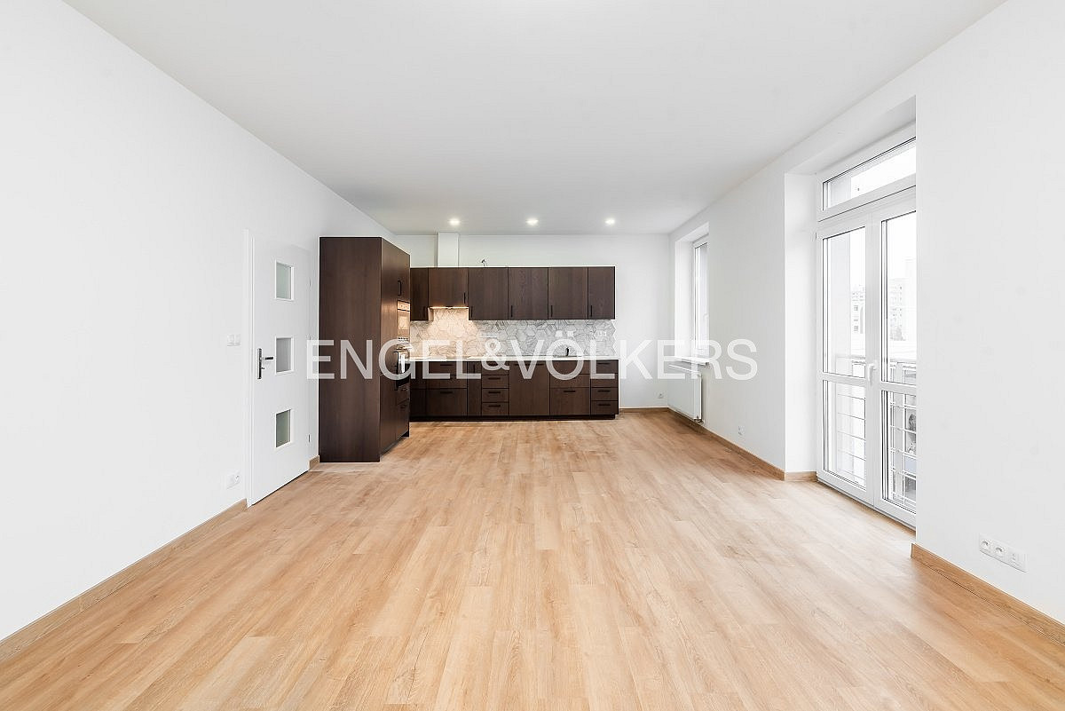 Pronájem bytu 3+kk 98 m²