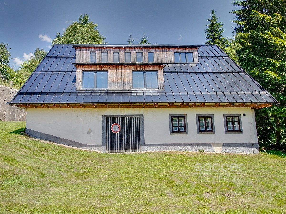 Pronájem chaty/chalupy 380 m² s pozemkem 577 m² – fotografie 4