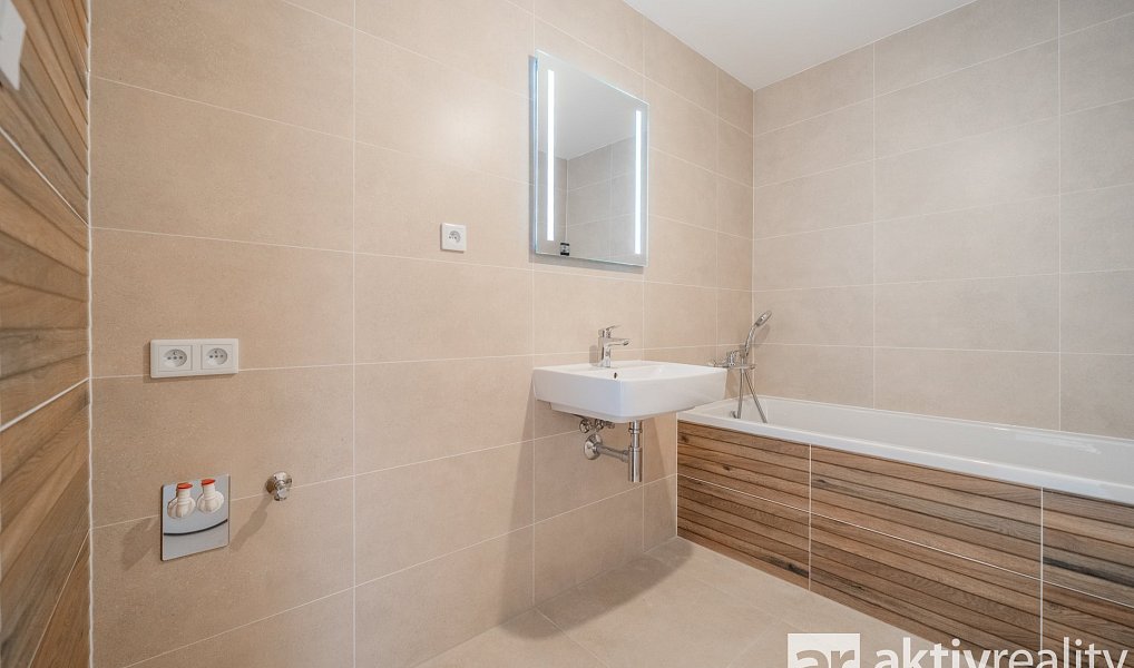 Prodej bytu 2+kk 58 m², Plzeň – náhled fotky 14