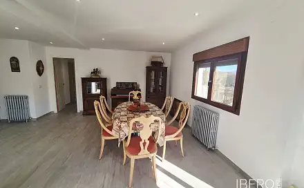 Prodej domu 167 m² s pozemkem 251 m², Burgohondo, Španělsko