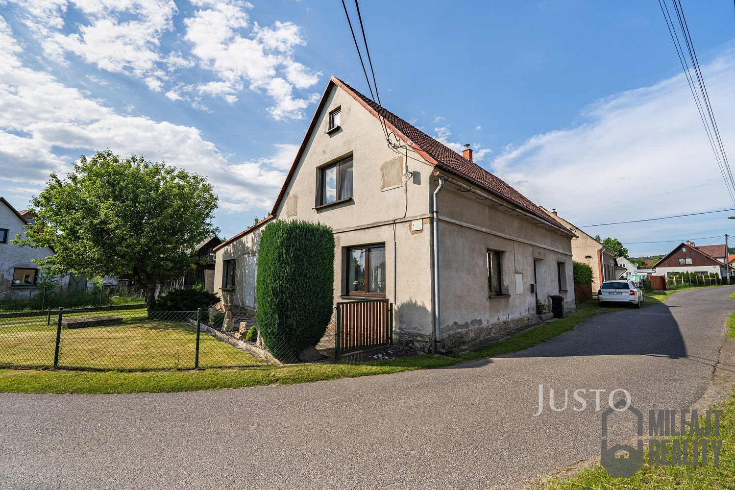 Prodej domu 205 m² s pozemkem 1 469 m²