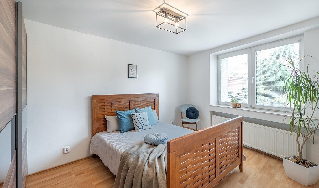 Prodej domu 319 m² s pozemkem 300 m², Sluhy – náhled fotky 10