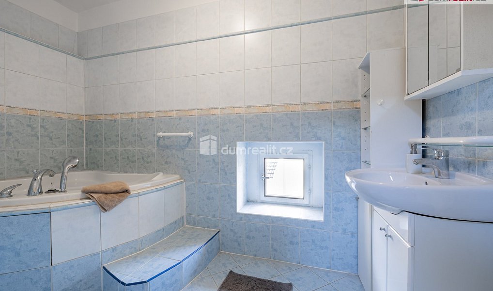 Pronájem výrobních prostor 4 300 m², Doksy – náhled fotky 38