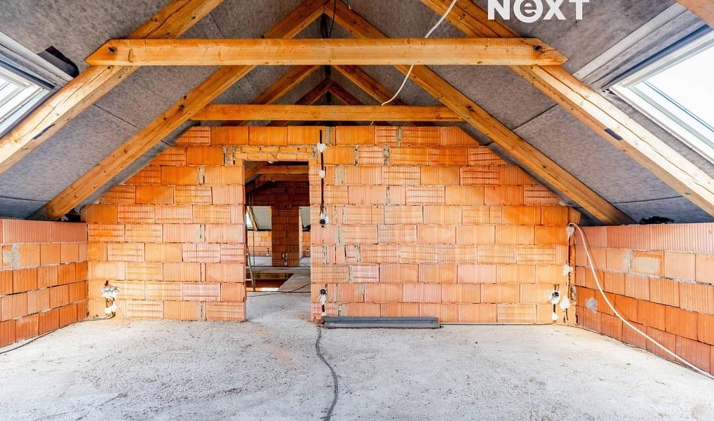 Prodej domu 252 m² s pozemkem 2 968 m², Smilovice – náhled fotky 21