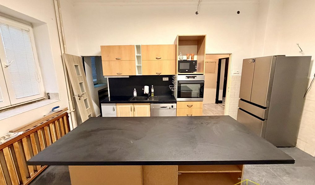 Prodej domu 150 m² s pozemkem 130 m², Dubí – náhled fotky 3