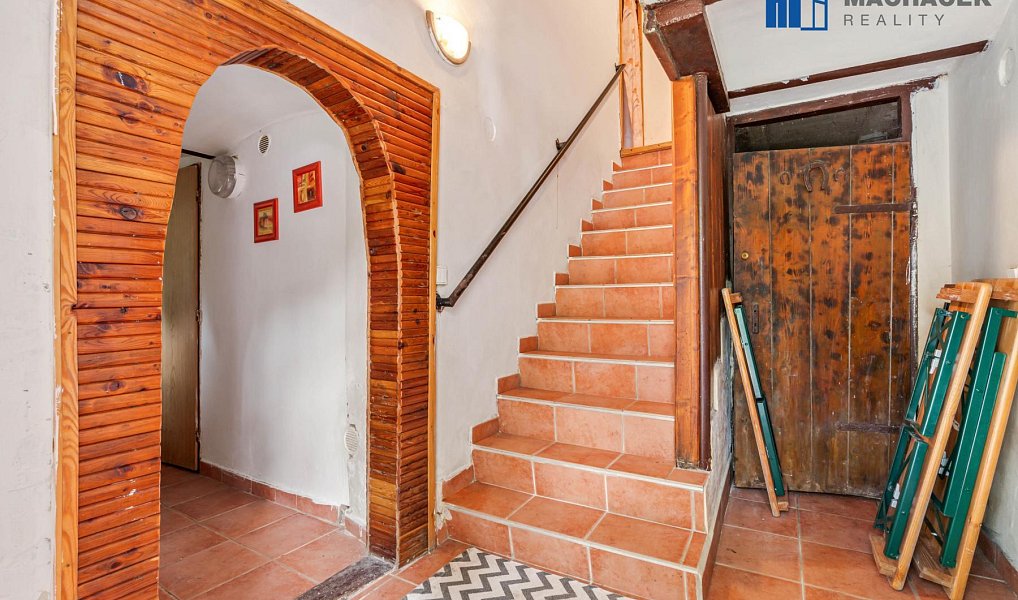 Prodej domu 182 m² s pozemkem 184 m², Moldava – náhled fotky 13