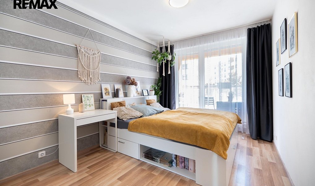 Prodej bytu 2+kk 48 m², Praha – náhled fotky 3