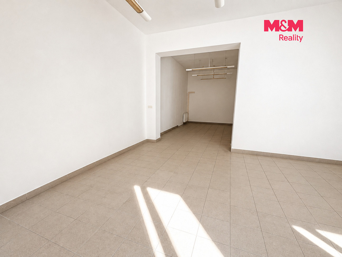 Pronájem obchodních prostor 145 m² – fotografie 5