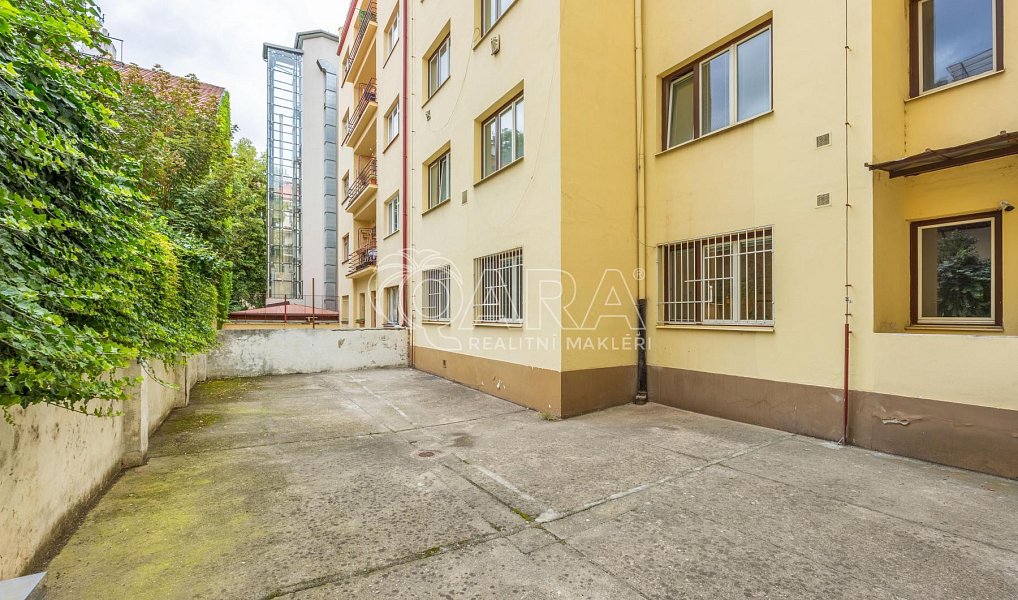 Prodej bytu 2+1 64 m², Praha – náhled fotky 23