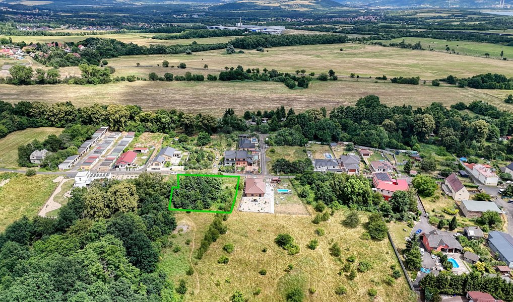 Prodej stavebního pozemku 1 902 m², Krupka – náhled fotky 4