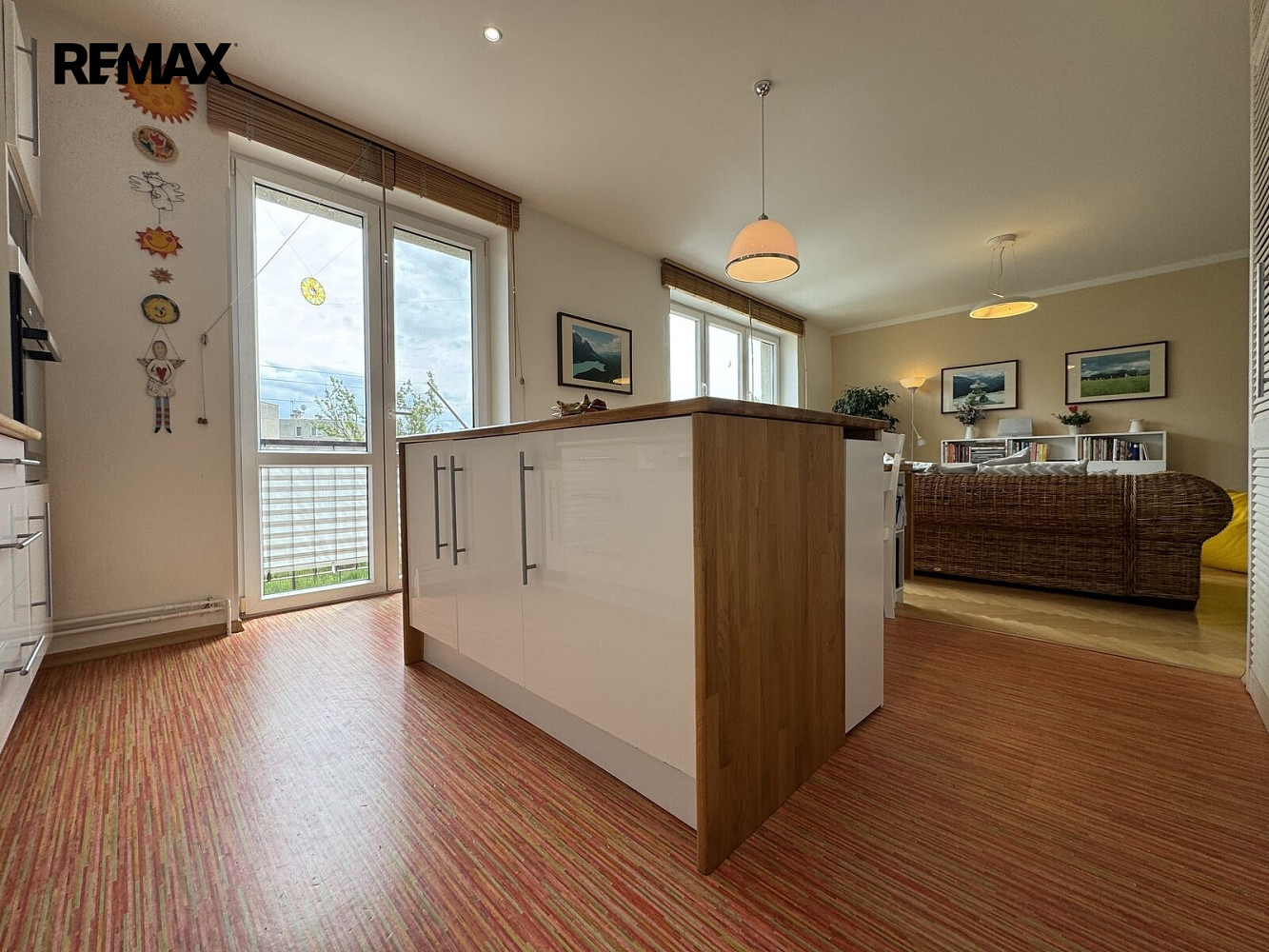 Prodej bytu 3+kk 77 m² – fotografie 2