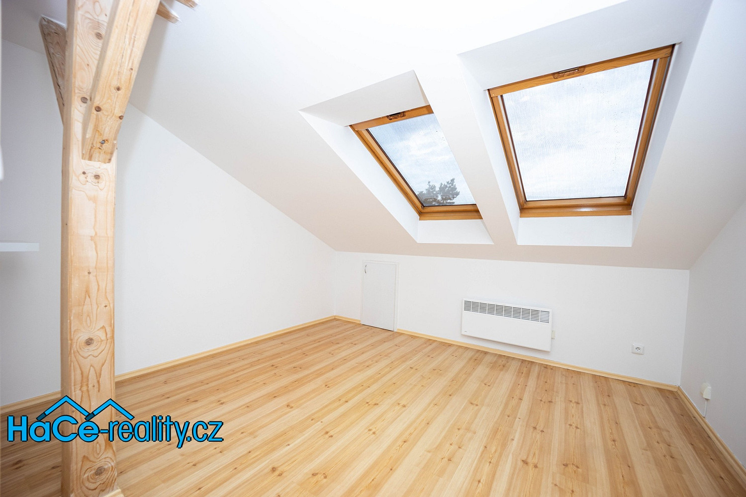 Pronájem bytu 2+kk 70 m² – fotografie 4
