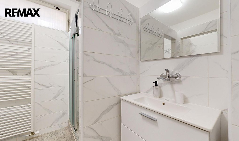 Prodej ubytovacího objektu 655 m², Dolní Dunajovice – náhled fotky 22
