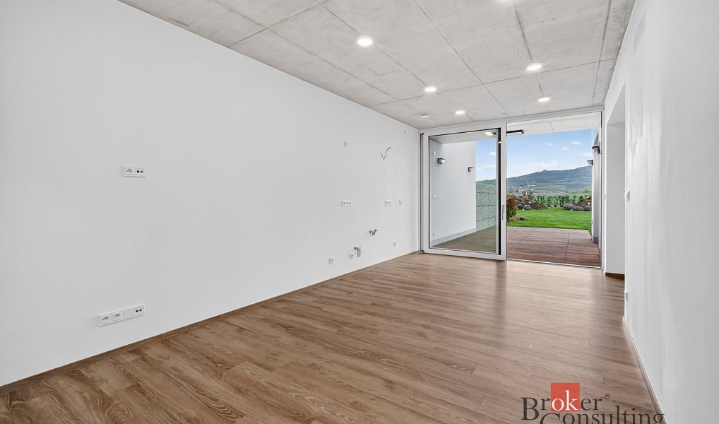 Prodej bytu 3+kk 60 m², Dolní Dunajovice – náhled fotky 2