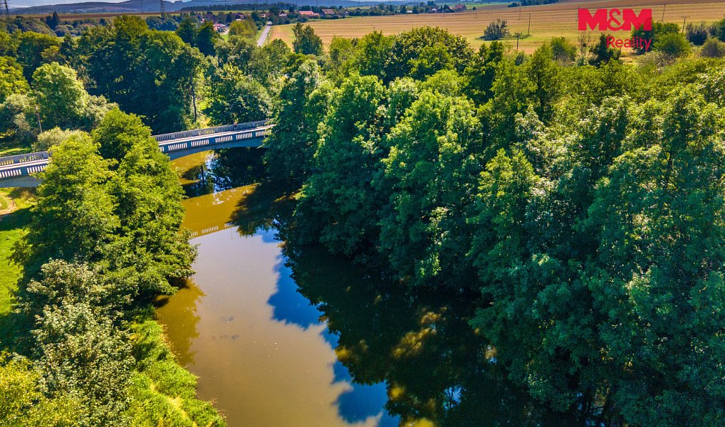 Prodej louky 286 m², Hradec – náhled fotky 2