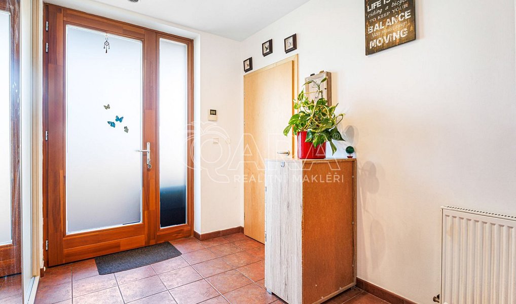 Prodej domu 174 m² s pozemkem 275 m², Zeleneč – náhled fotky 15