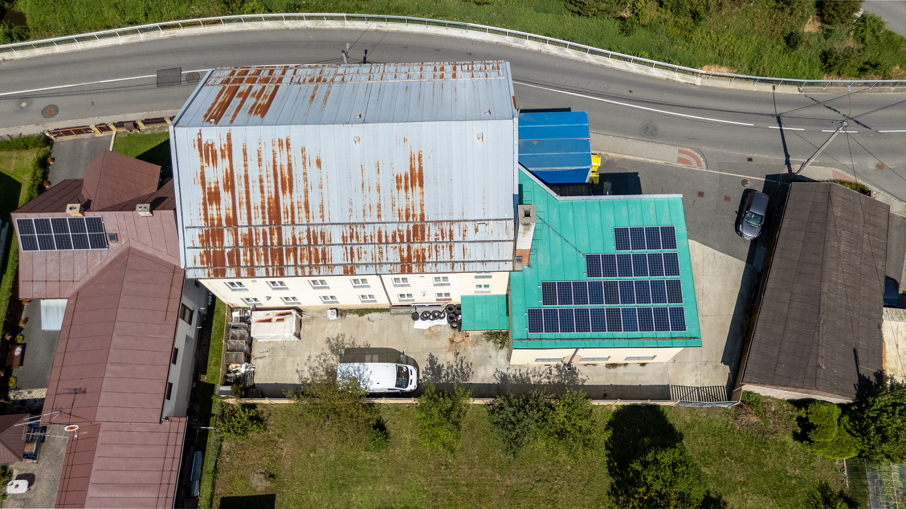 Prodej výrobních prostor 1 097 m² – fotografie 2