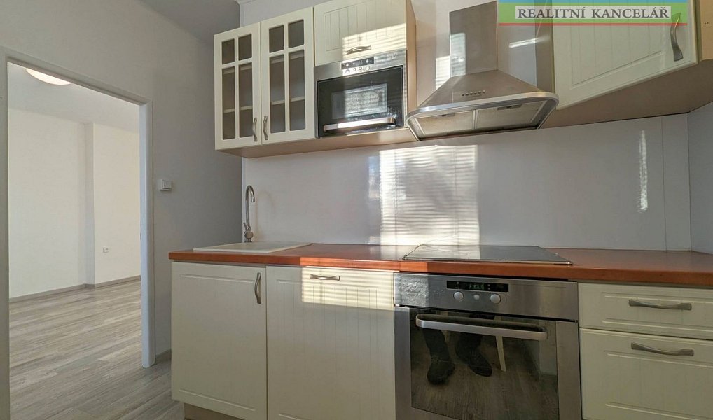 Pronájem bytu 2+1 55 m², Bruntál – náhled fotky 2