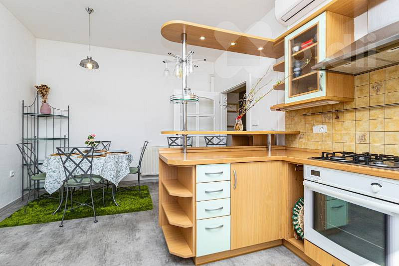 Prodej bytu 2+1 86 m² – fotografie 3
