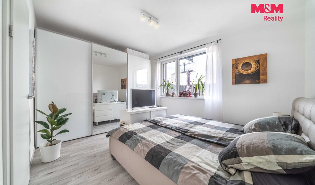 Prodej bytu 3+kk 72 m², Rokycany – náhled fotky 2