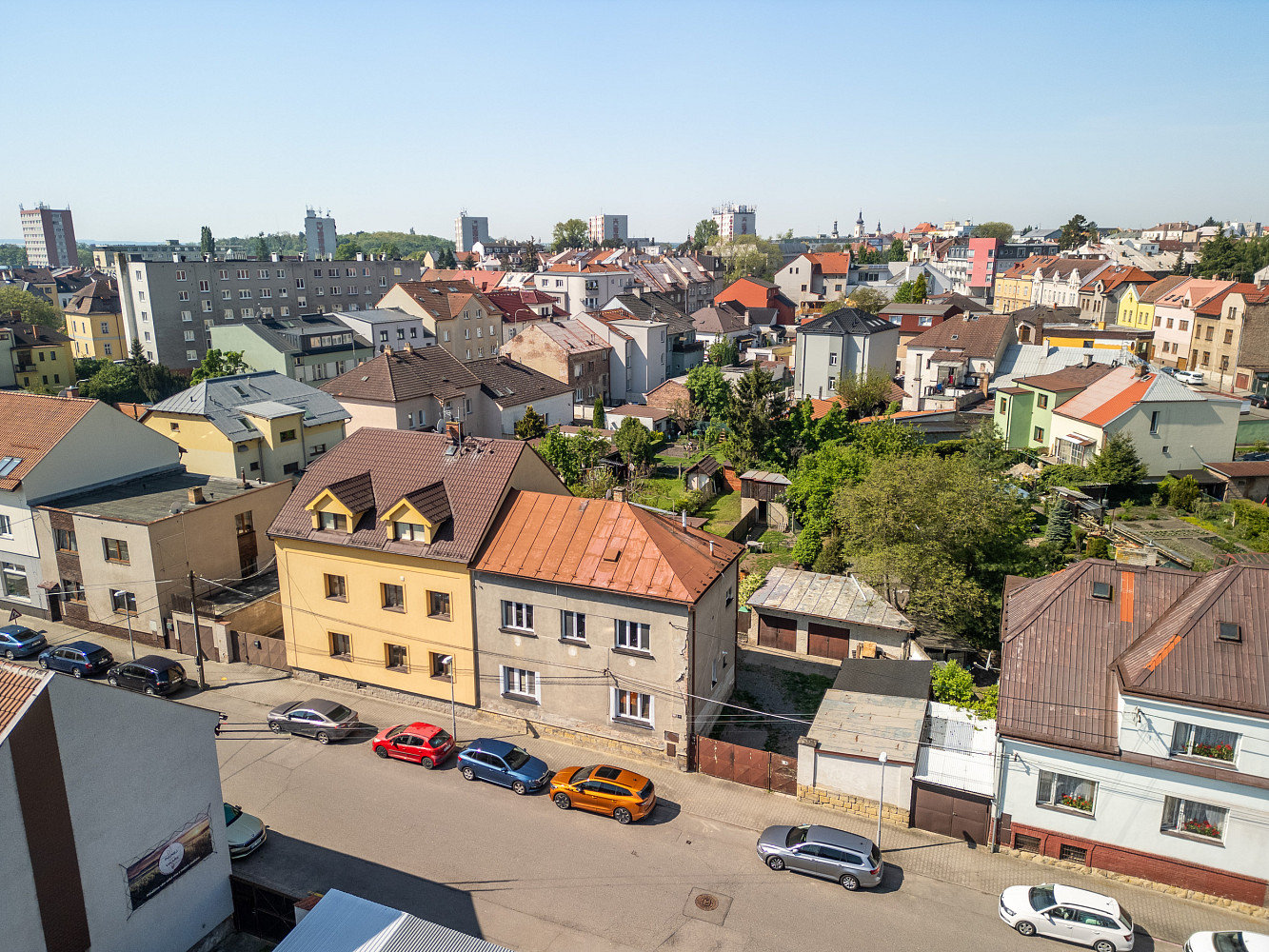 Prodej domu 198 m² s pozemkem 831 m²