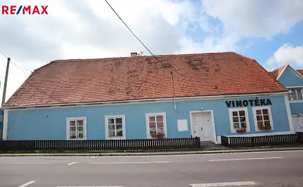 Prodej domu 790 m² s pozemkem 1 193 m², Znojmo - Kasárna