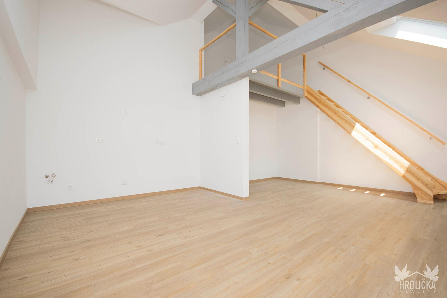Prodej bytu 1+kk 53 m² – fotografie 3