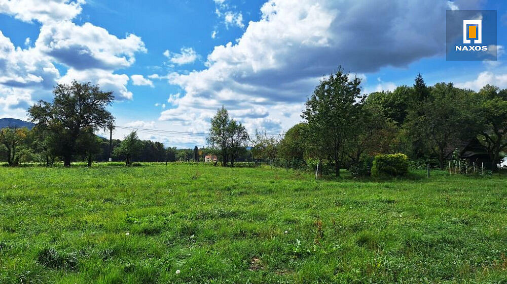 Prodej stavebního pozemku 3 711 m² – fotografie 3