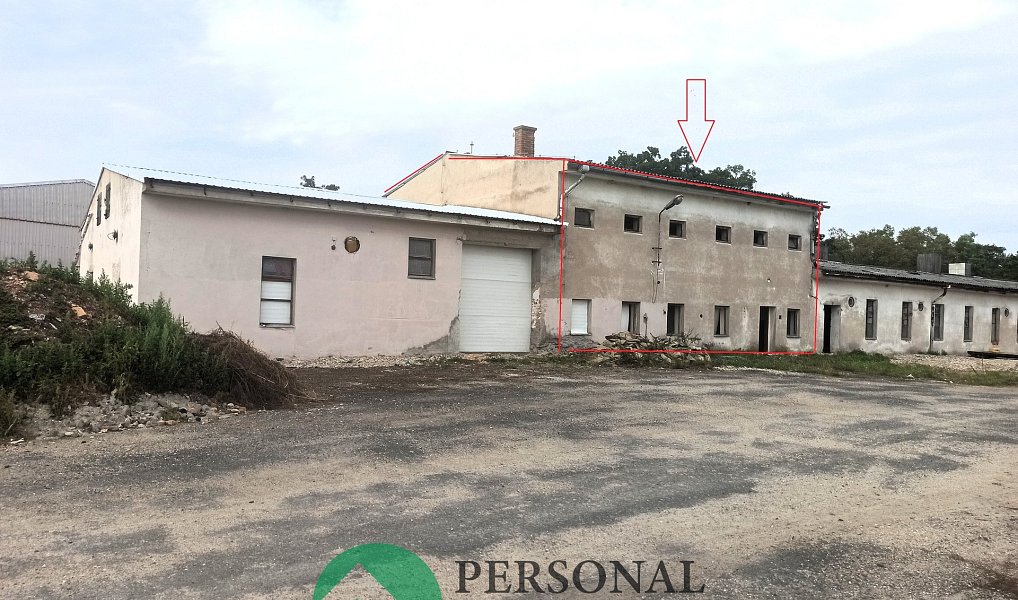 Prodej skladovacích prostor 260 m², Krakovany – fotka 1 z 8