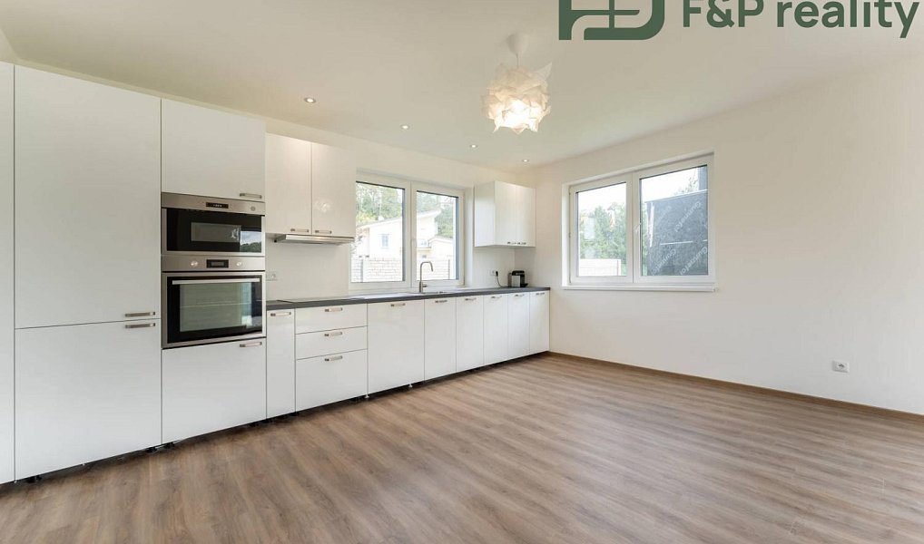 Prodej domu 121 m² s pozemkem 422 m², Hradešín – náhled fotky 2