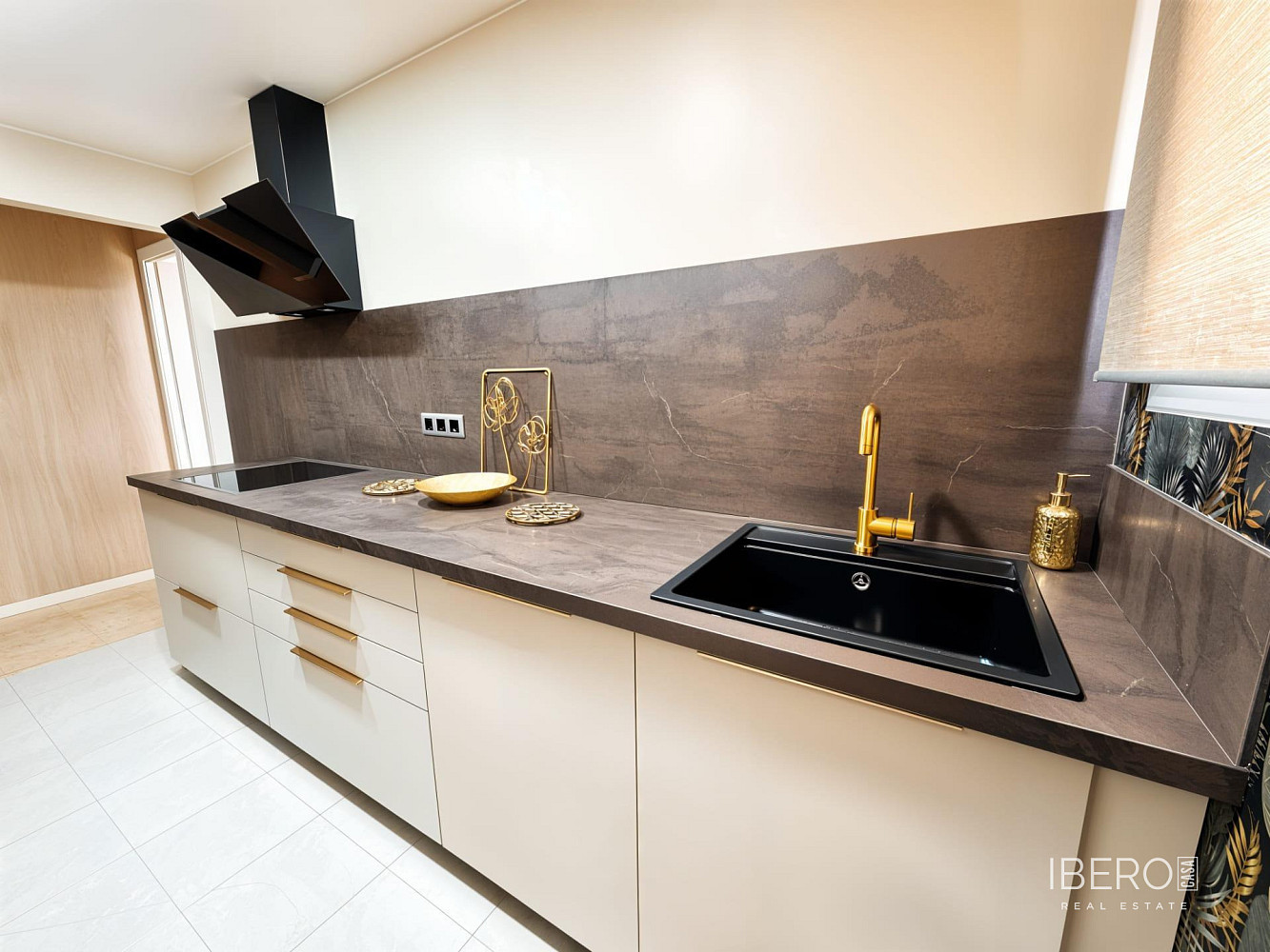 Piso 5+kk – Girona, Eixample, Gironès - Vista 2