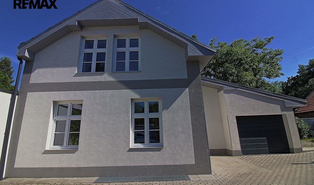 Prodej domu 141 m² s pozemkem 100 m², Dobřichovice – fotka 1 z 13