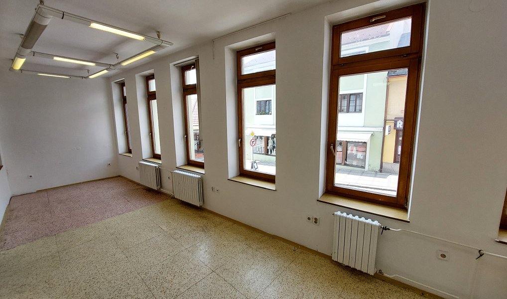 Pronájem obchodních prostor 71 m², Uherský Brod – náhled fotky 2