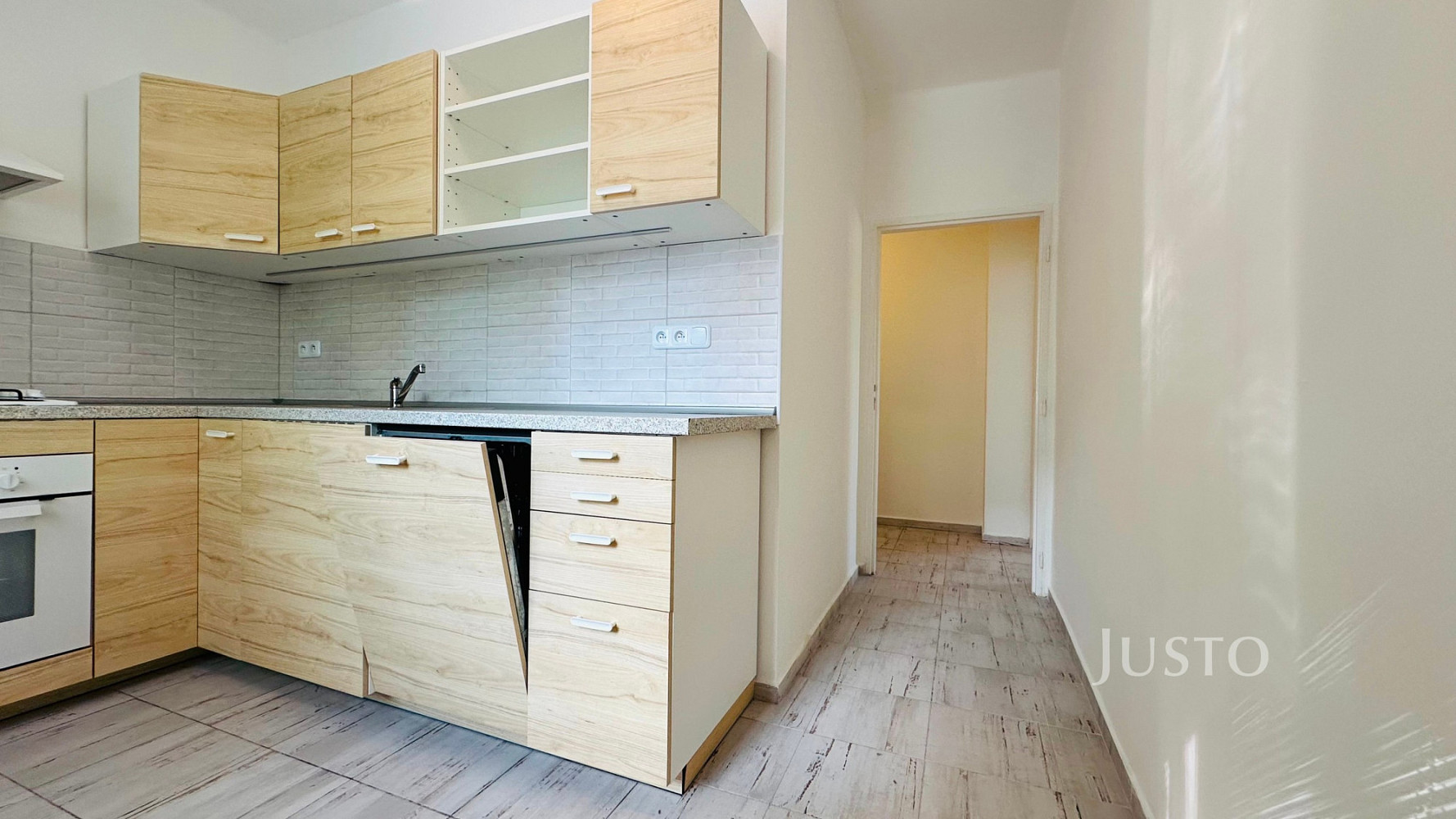 Pronájem bytu 2+1 52 m² – fotografie 4