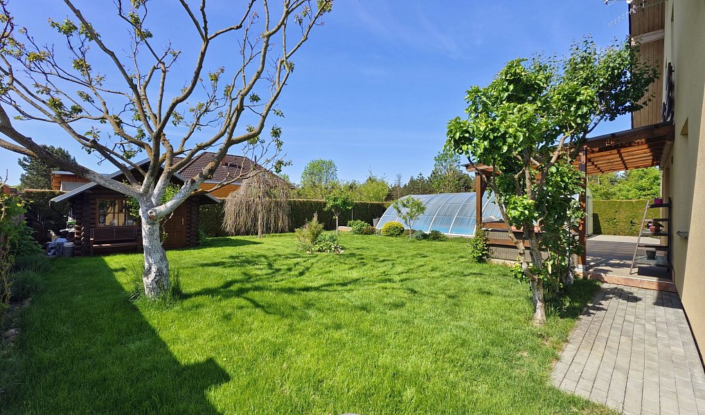 Prodej domu 224 m² s pozemkem 816 m², Nový Vestec – náhled fotky 15