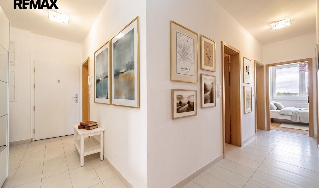 Prodej bytu 4+kk 93 m², Praha – náhled fotky 16