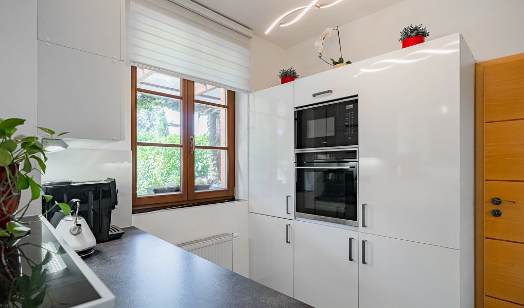 Prodej domu 175 m² s pozemkem 527 m², Dobřejovice – náhled fotky 5