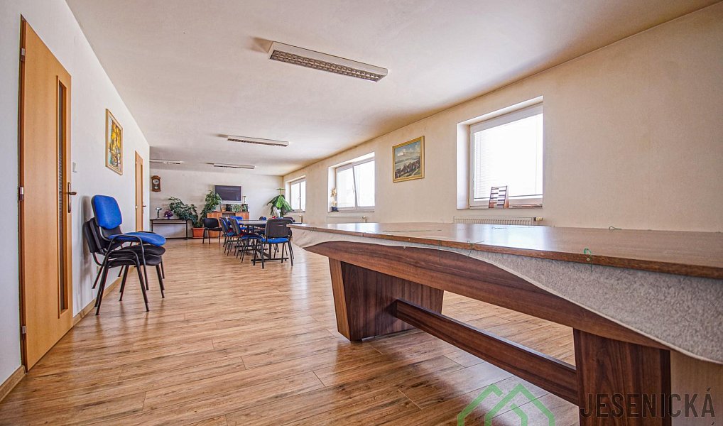 Prodej výrobních prostor 3 580 m², Javorník – náhled fotky 23
