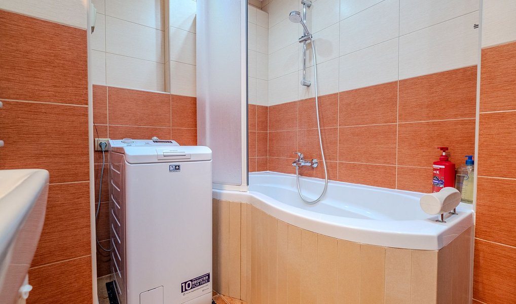 Pronájem bytu 3+1 70 m², Poděbrady – náhled fotky 6